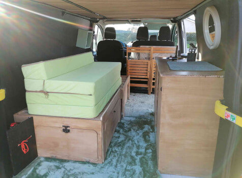 camping-car FORD TRANSIT CUSTOM  intérieur / coin salon