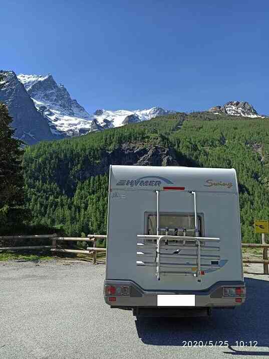 camping-car HYMER SWING  extérieur / arrière