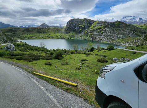 camping-car RENAULT TRAFIC  extérieur / latéral droit