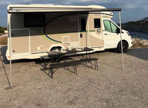 camping-car CHAUSSON TITANIUM ULTIMATE 788  extérieur / latéral droit