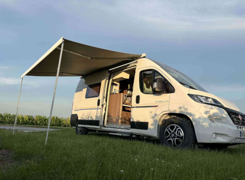 camping-car CAMPEREVE MAGELLAN 643 LIMITED  extérieur / latéral droit