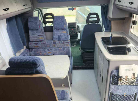 camping-car CHAUSSON WELCOME 70  intérieur / coin salon