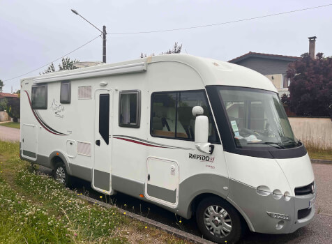 camping-car RAPIDO FIAT 2.3 RAPIDO 891F  extérieur / latéral droit