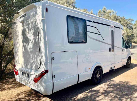 camping-car HYMER T595 S  extérieur / arrière