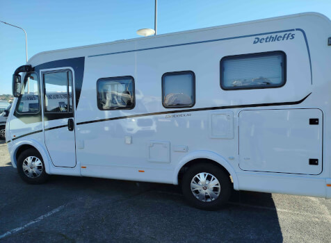 camping-car DETHLEFFS GLOBEBUS I1  extérieur / latéral gauche