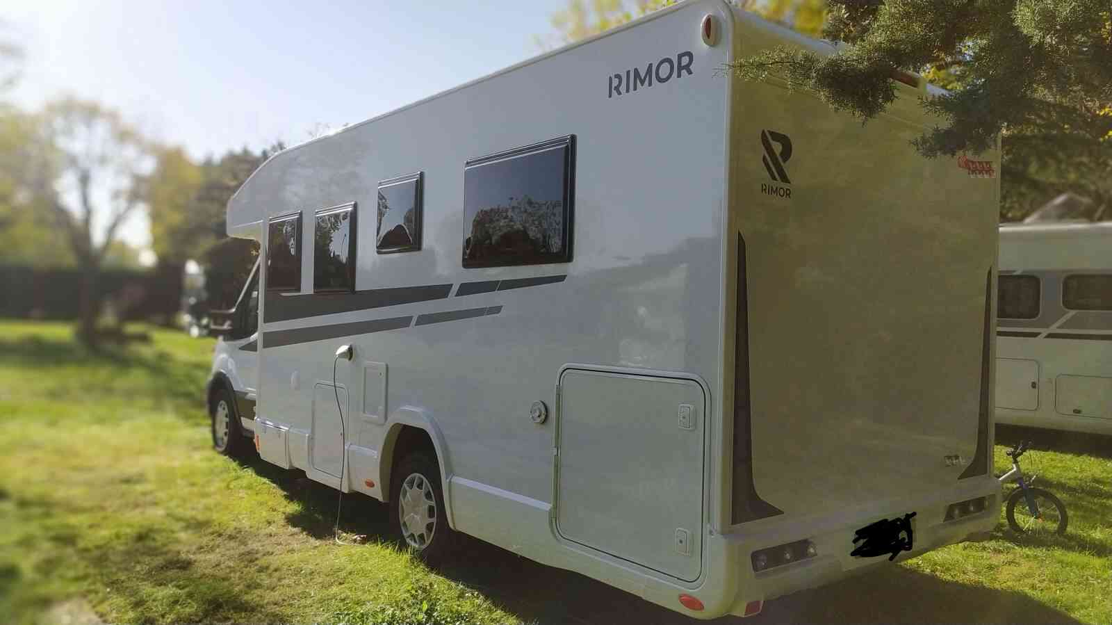 camping-car RIMOR KILIG 66 PLUS  extérieur / arrière