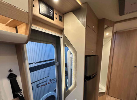 camping-car ITINEO SB 740  extérieur / arrière