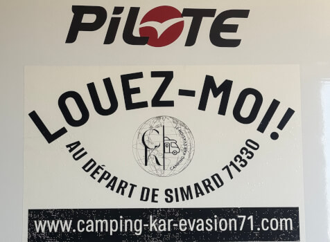 camping-car PILOTE P746 C ESSENTIEL  extérieur / arrière