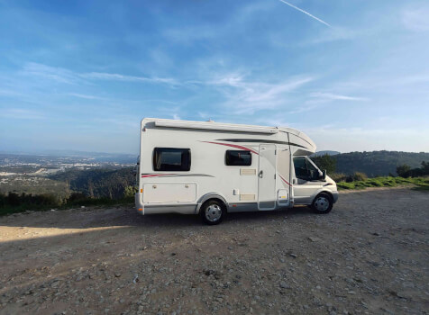 camping-car CHALLENGER GENESIS 46  extérieur / latéral droit