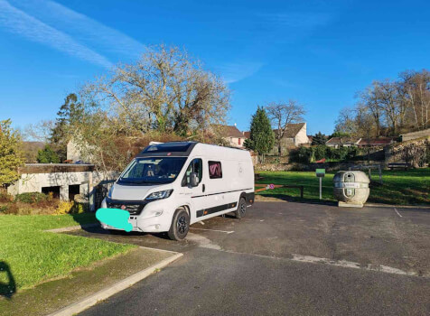 camping-car CAMPEREVE MAGELLAN 742  extérieur / latéral gauche