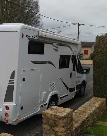 camping-car BENIMAR T 440 